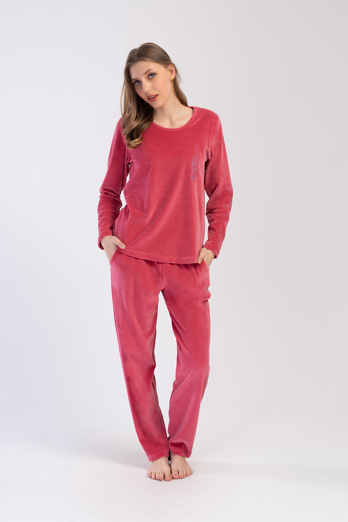 Woman Velvet Rose Pocket Detail Pyjama Set