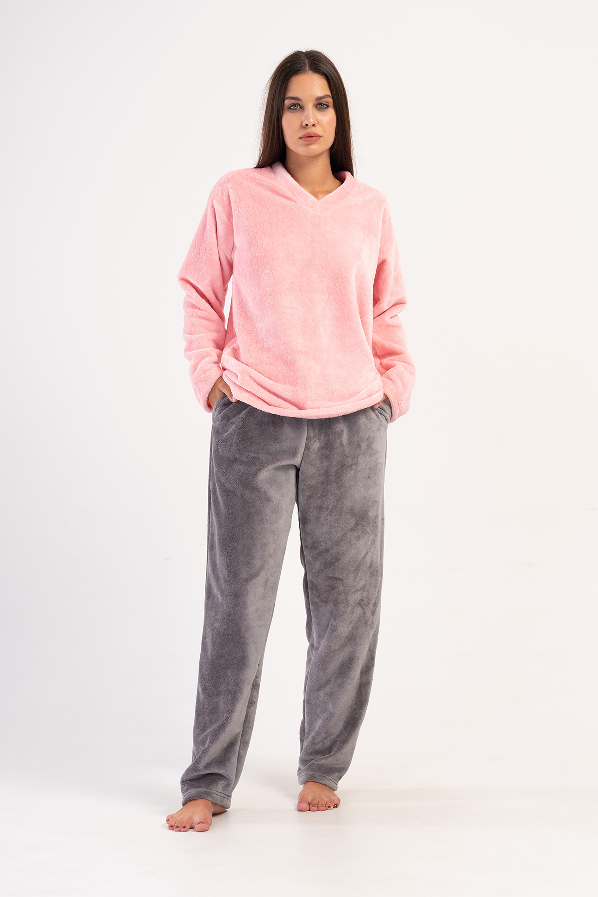 Woman Ultrasoft V Neck Pyjama Set