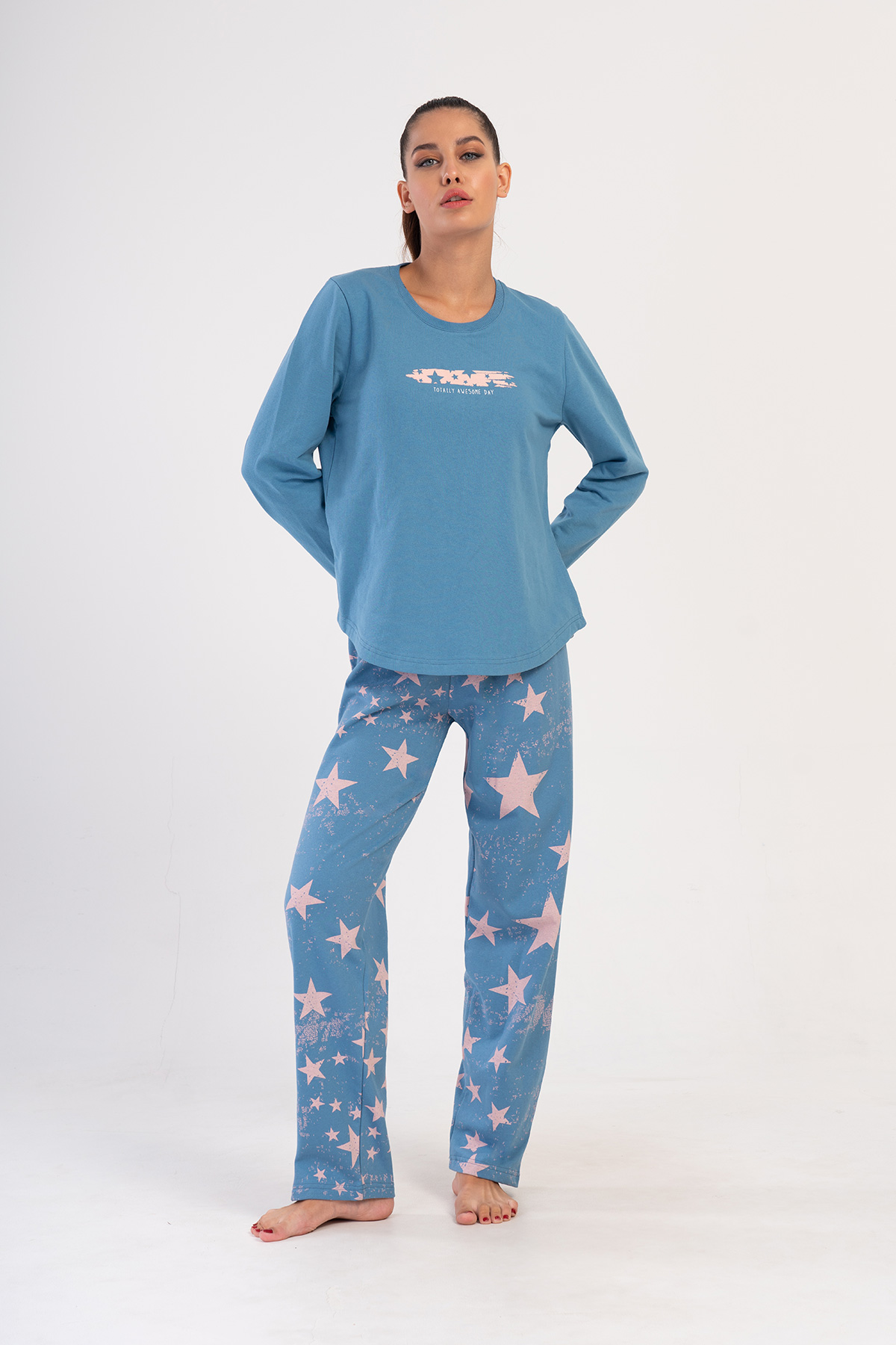 Woman Saphire Two Yarn O Neck Pyjama Set