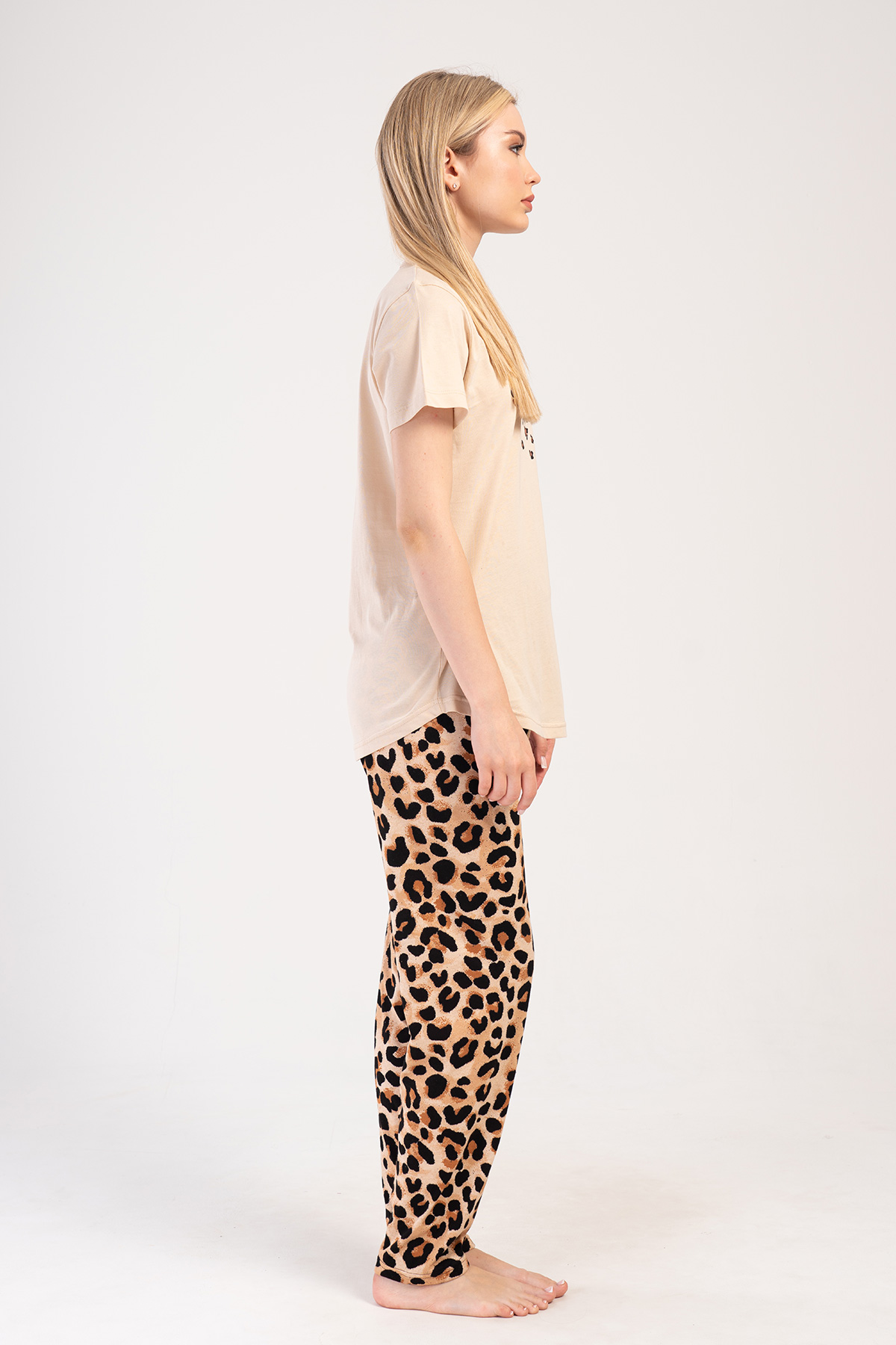 Woman Leopard Short Sleeve O Neck Pyjama Set